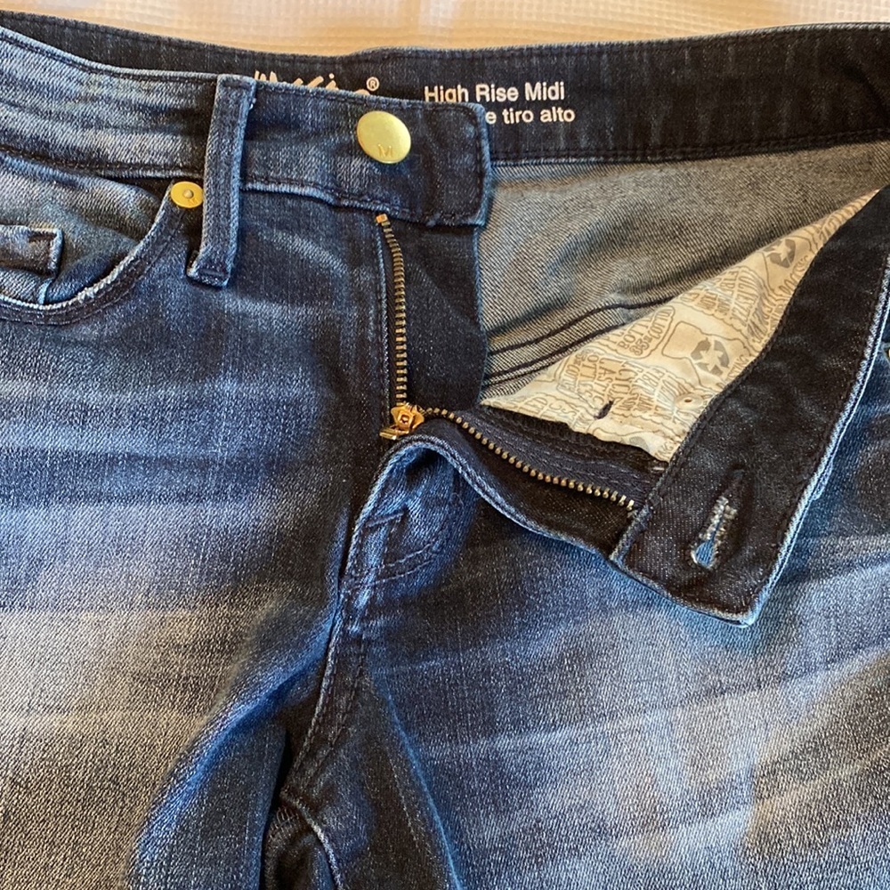 Mossimo High Rise Midi Jeans Shorts Size 0 25 Waist Dark Wash - Picture 6 of 11